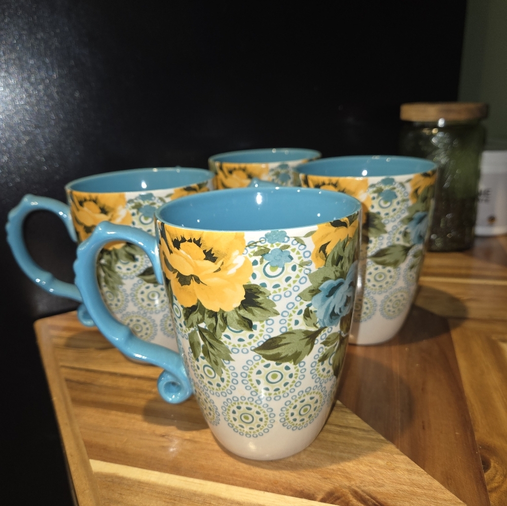 Pioneer Woman Floral Ceramic Latte Mugs Set